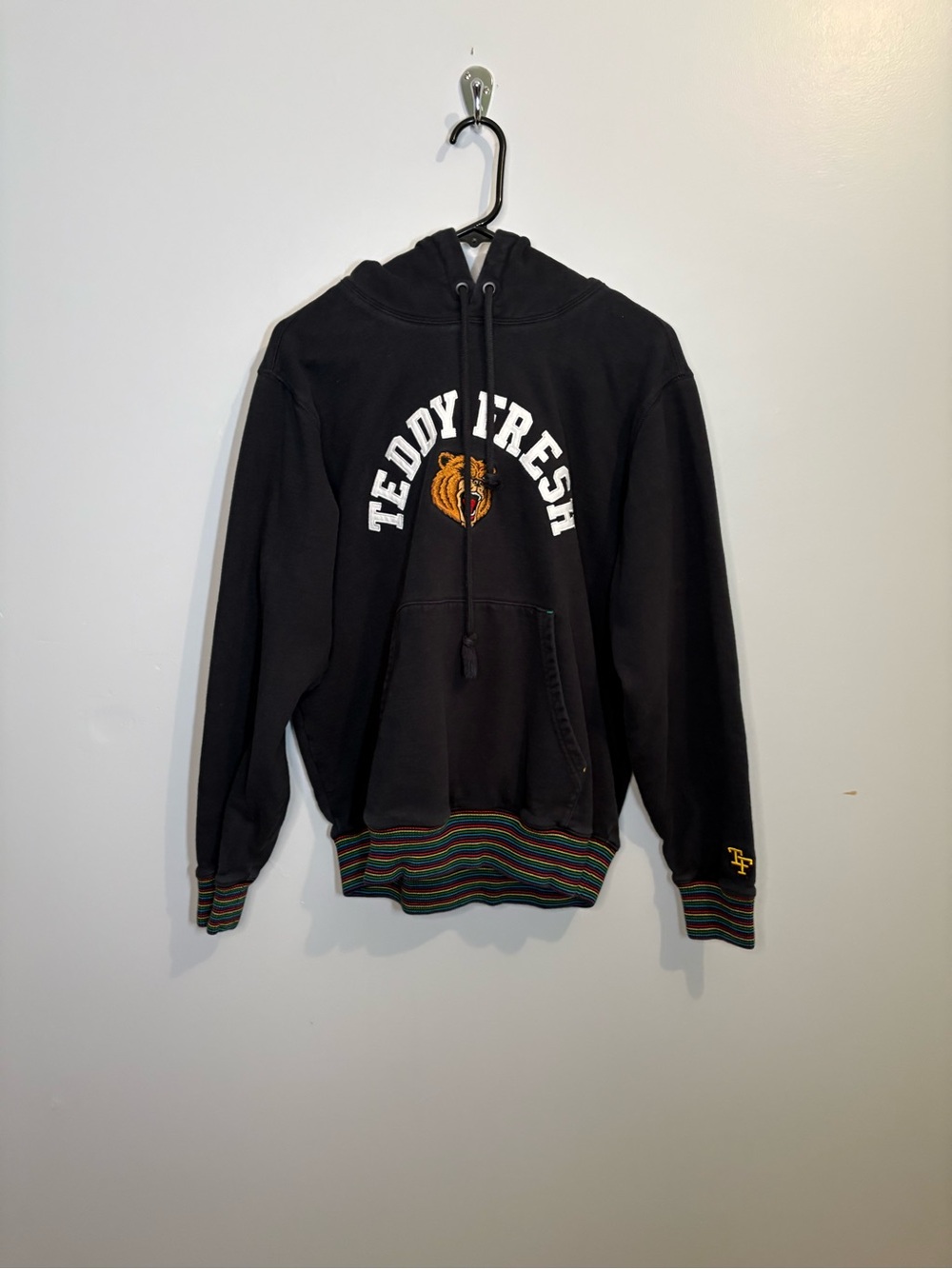 Teddy Fresh Black Hoodie Embroidered Bear Rainbow Ribbed Medium Unisex Hooded
